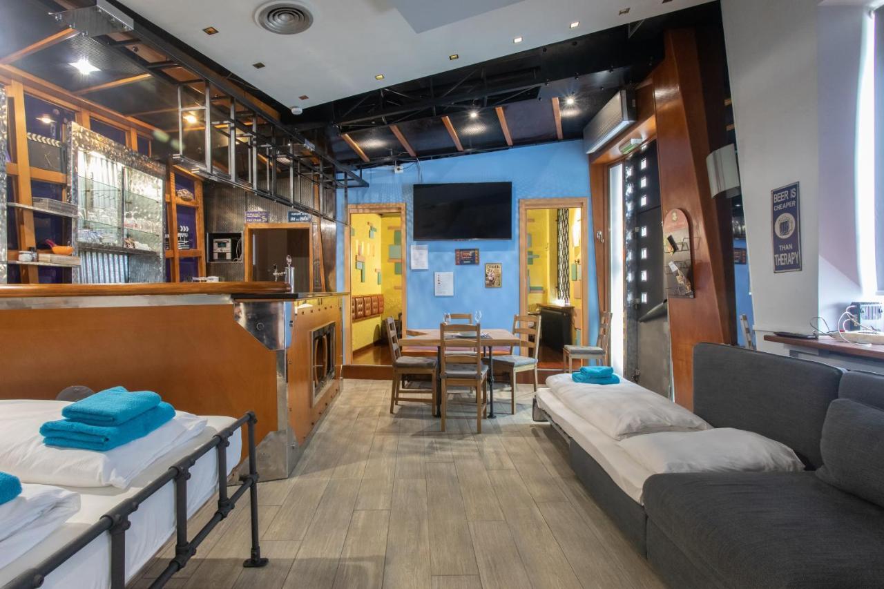 Stay In Pub Kamera Klub Apatment-City Center Любляна Екстер'єр фото