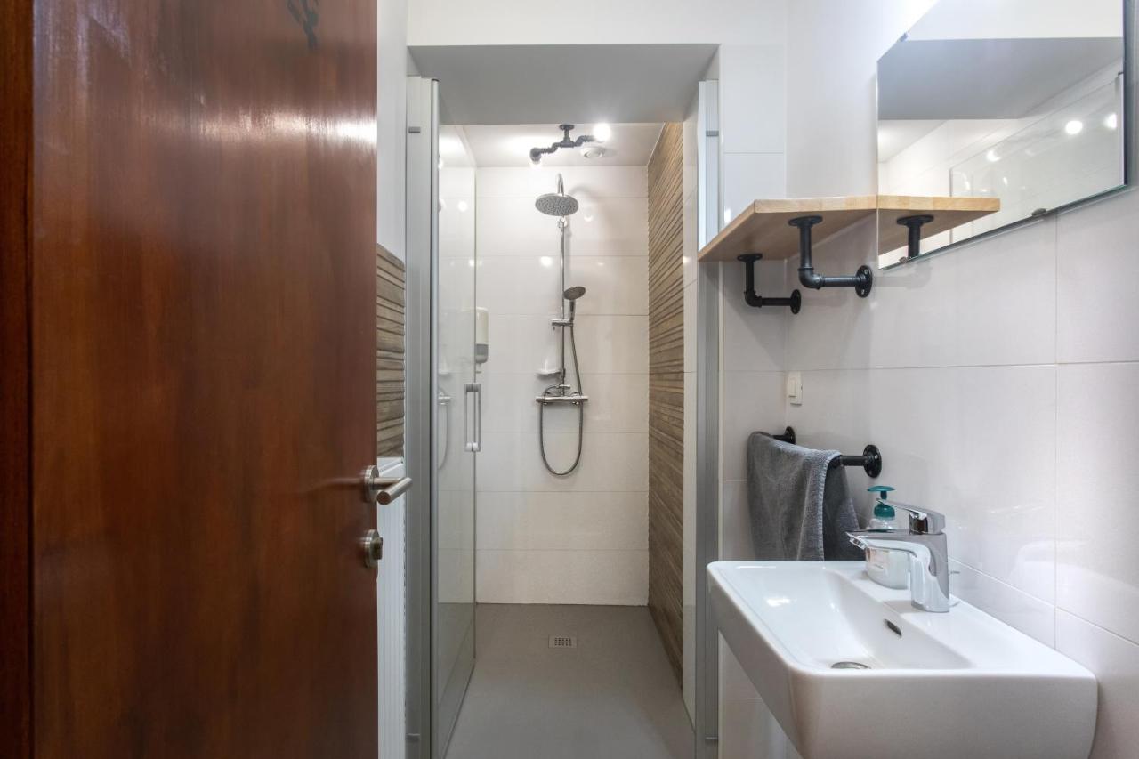 Stay In Pub Kamera Klub Apatment-City Center Любляна Екстер'єр фото