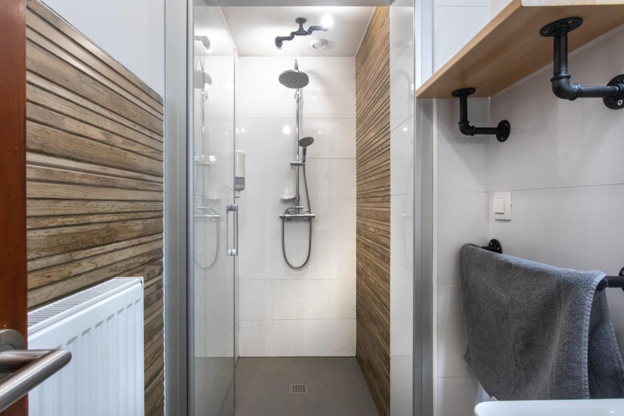 Stay In Pub Kamera Klub Apatment-City Center Любляна Екстер'єр фото