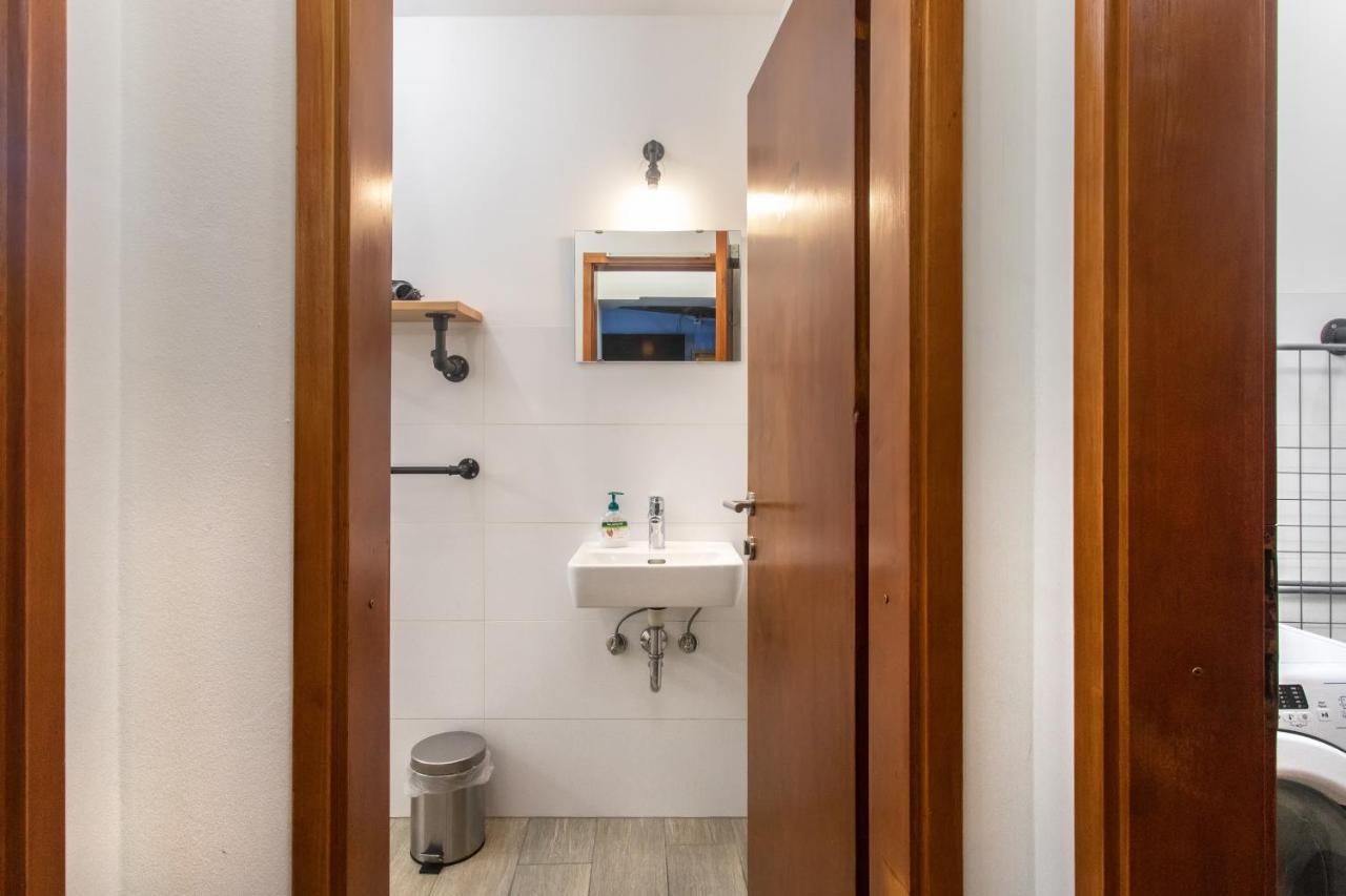 Stay In Pub Kamera Klub Apatment-City Center Любляна Екстер'єр фото
