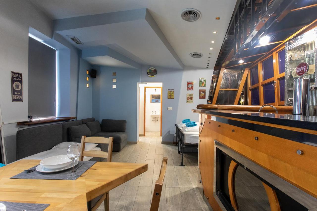 Stay In Pub Kamera Klub Apatment-City Center Любляна Екстер'єр фото